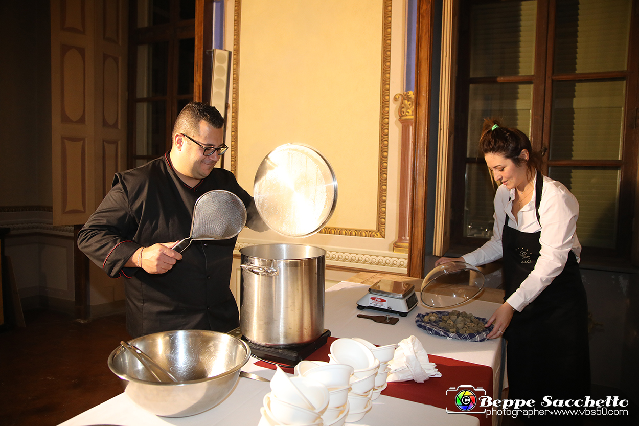 VBS_1164 - Fiera Nazionale del Tartufo e dei Santi 2022.jpg